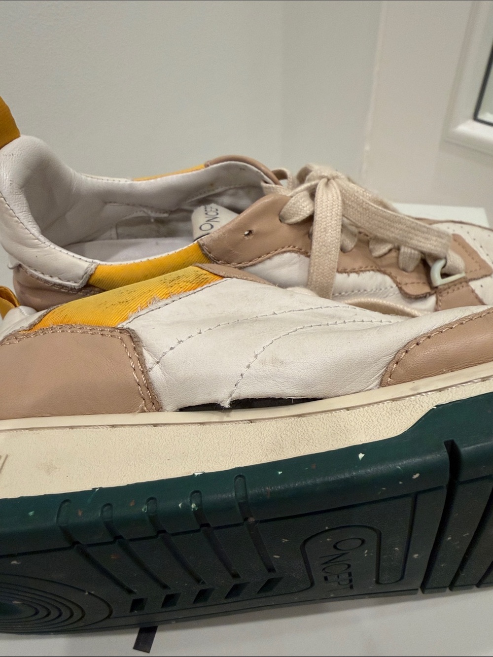 Oncept Phoenix women’s 8.5 *Damaged*